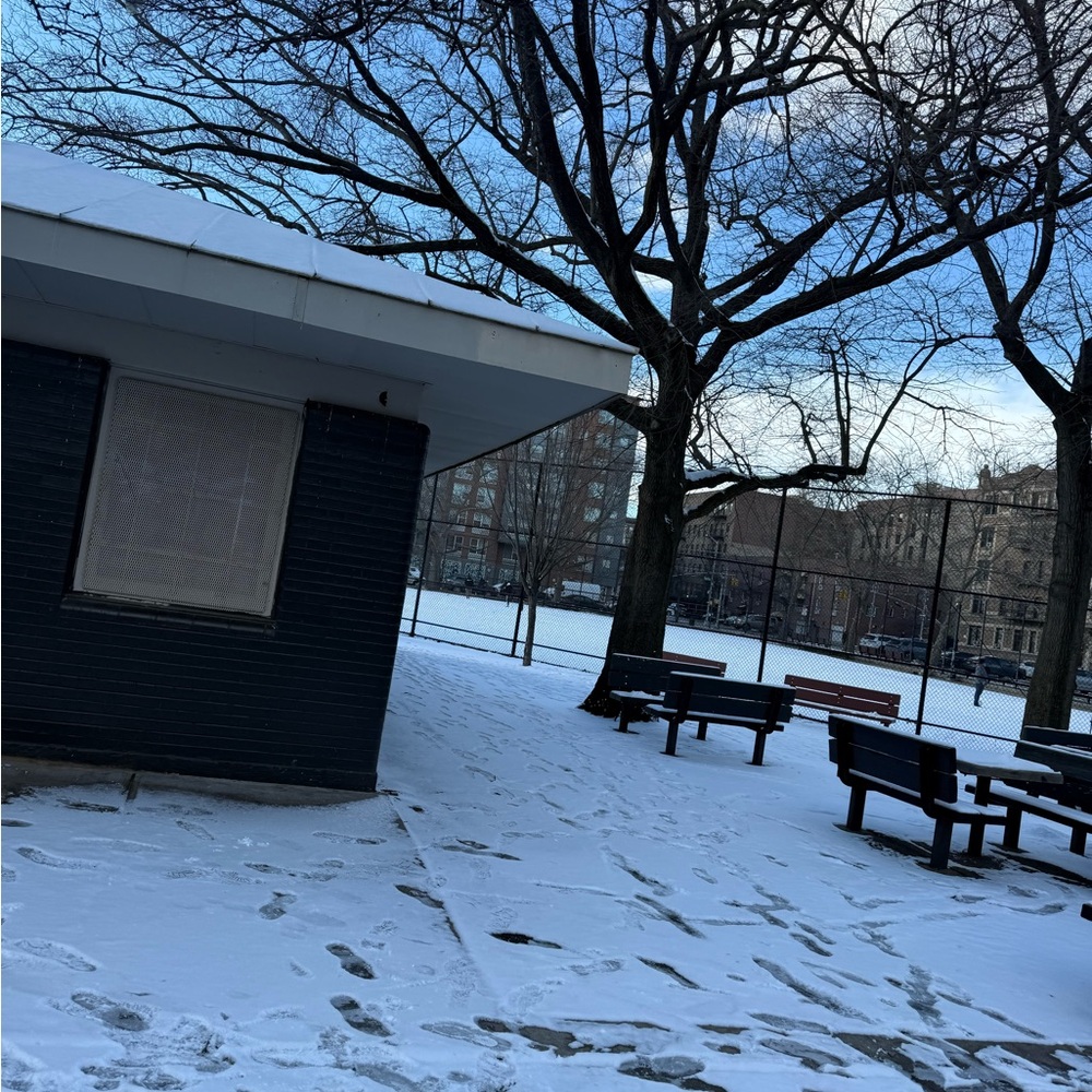 Meet your Posher, Amara